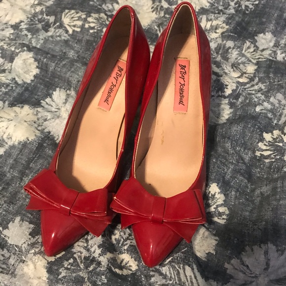 betsey johnson winslow dress sandals